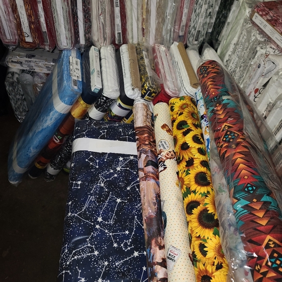 Fleece and Cotton Fabric Bulk - Picture 15 of 16